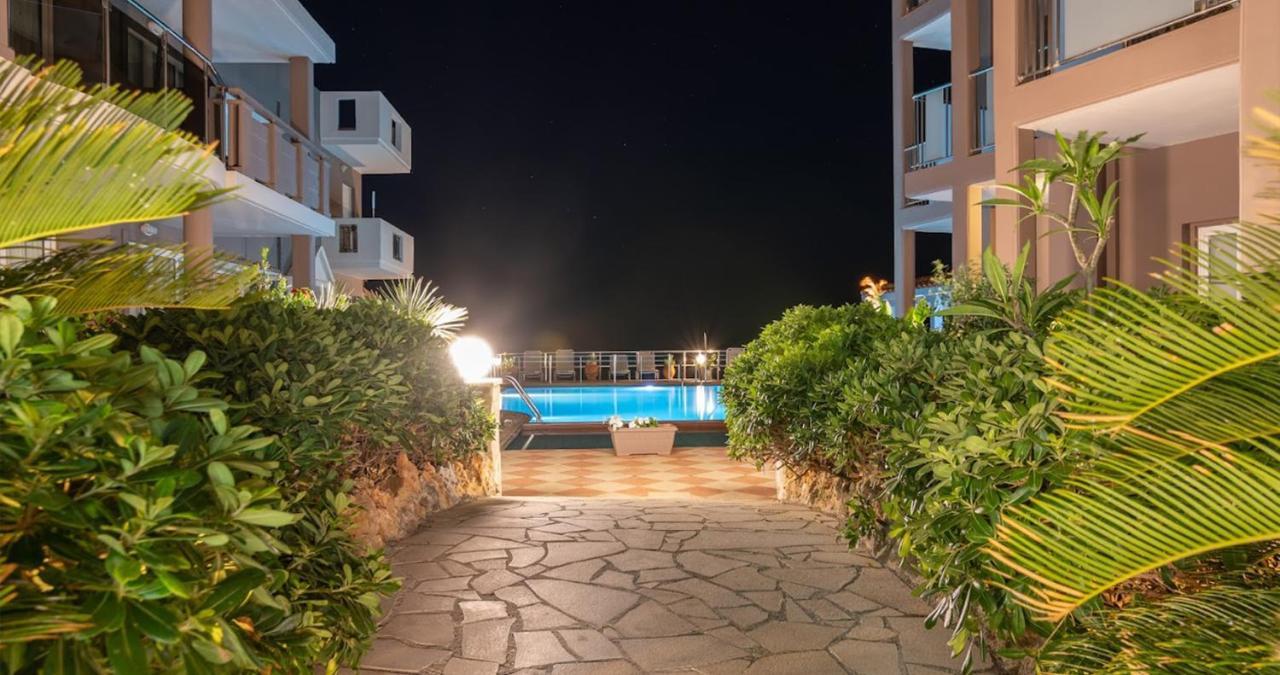 Cozy Corner Vs Beachfront Stalos Ngoại thất bức ảnh