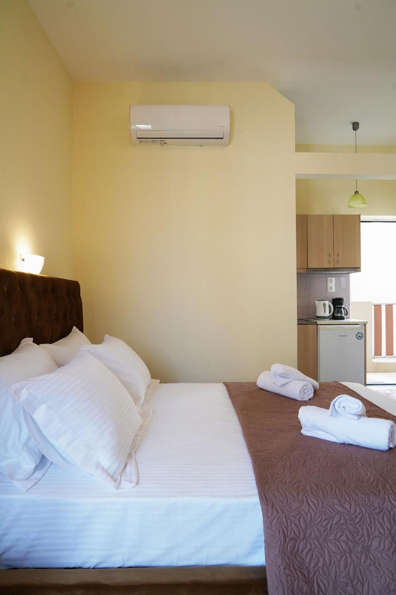 Cozy Corner Vs Beachfront Stalos Ngoại thất bức ảnh