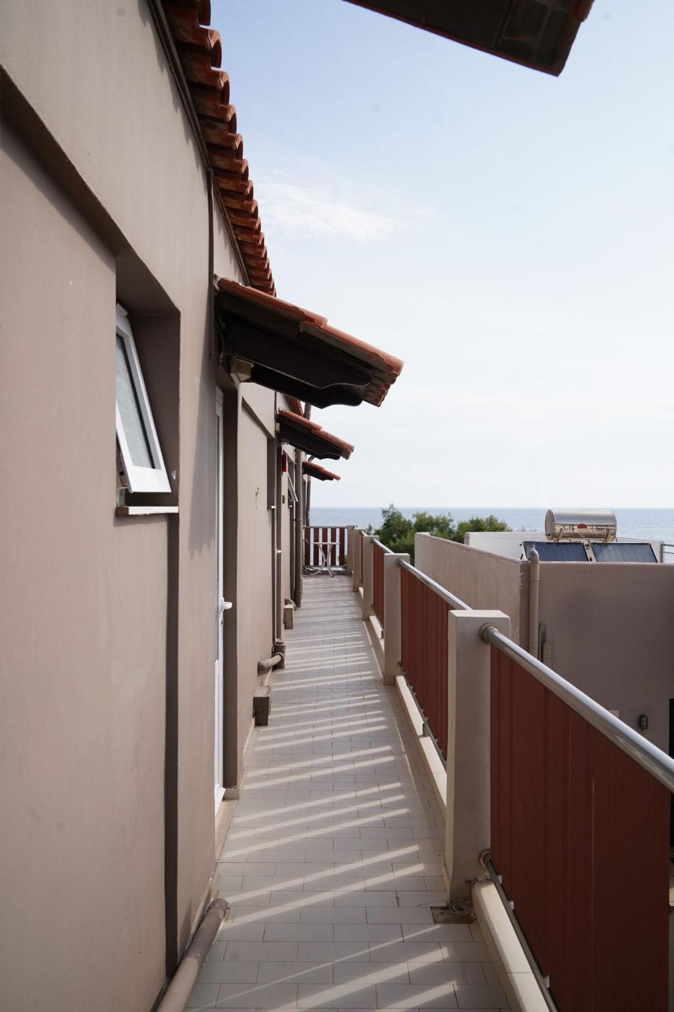 Cozy Corner Vs Beachfront Stalos Ngoại thất bức ảnh